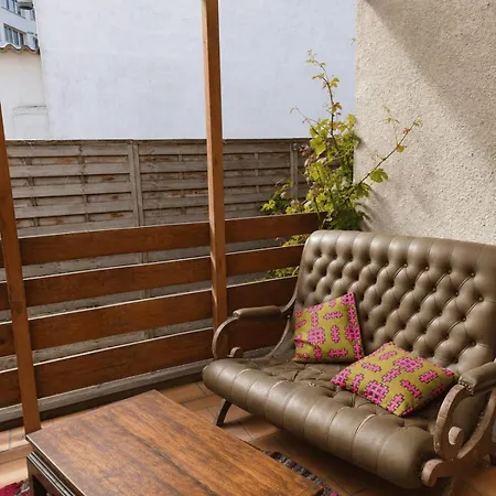 Quiet And Bright House In Vakantiehuis Drancy